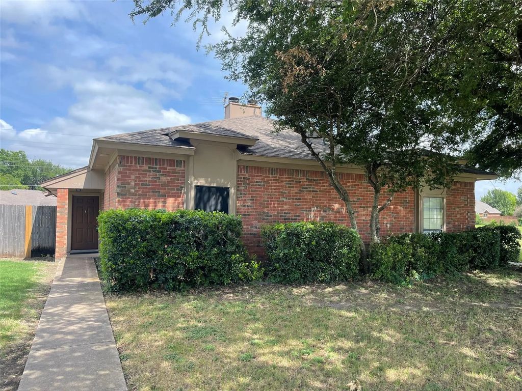 1754 Carrington Drive, Glenn Heights