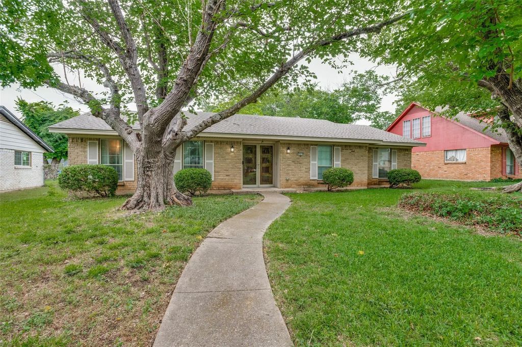 3618 Pomeroy Drive, Dallas