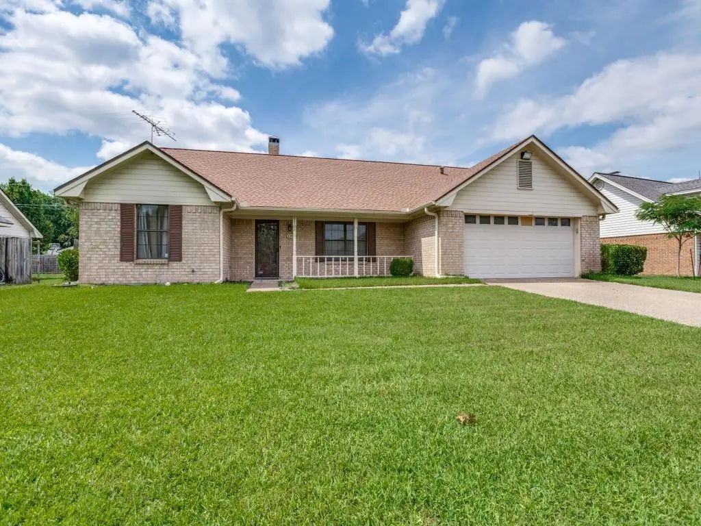 504 Lexington Drive, Corsicana