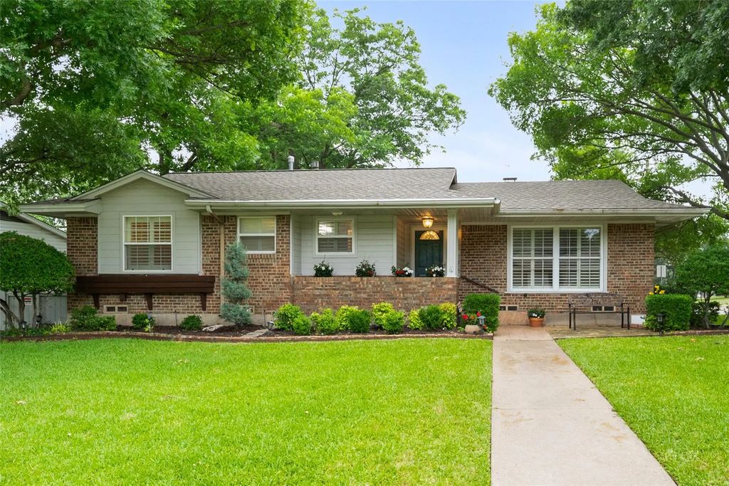 1229 Magnolia Drive, Richardson