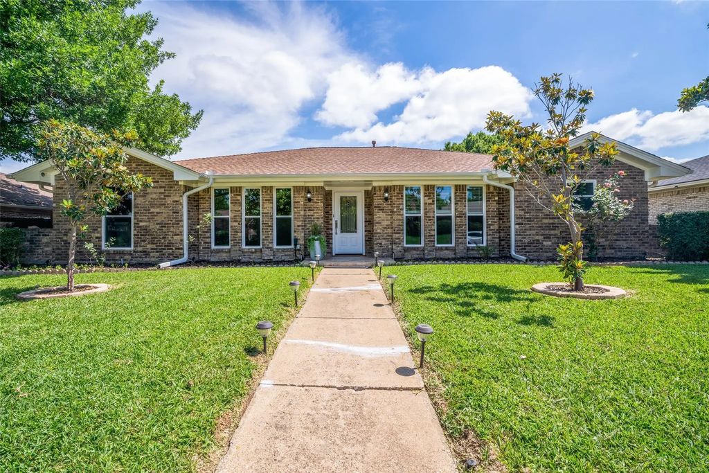 2620 Downing Drive, Plano