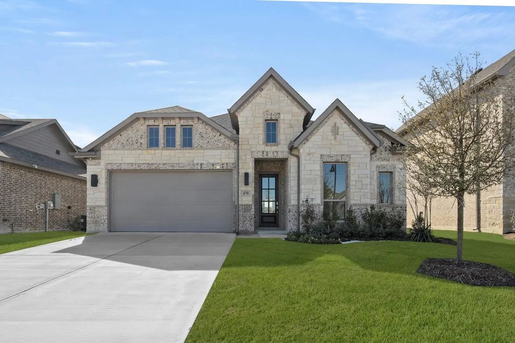 470 Red Maple Road, Waxahachie