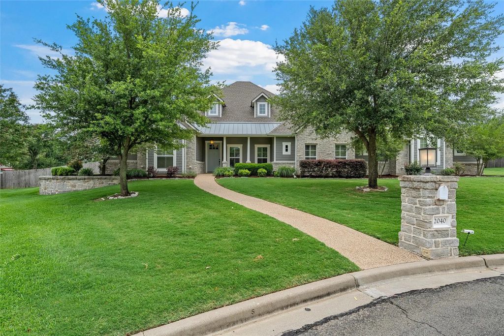 2040 Brook Arbor Court, Waco