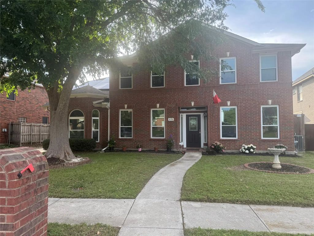 616 Huntington Lane, Allen