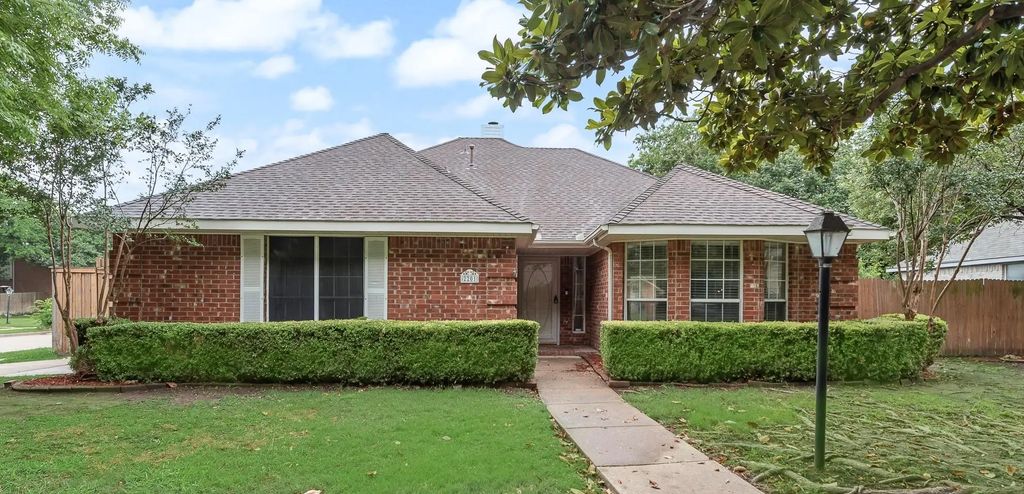 2201 Ridgewood Drive, McKinney