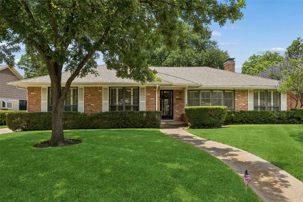 6262 E University Boulevard, Dallas