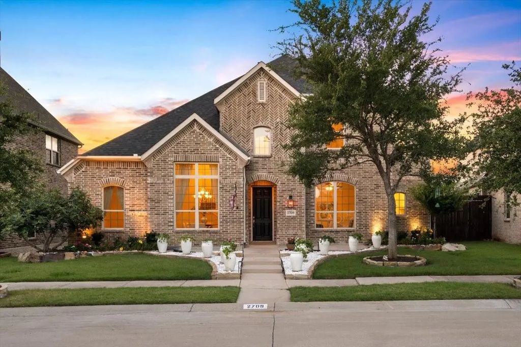2709 Damsel Bella Boulevard, Lewisville