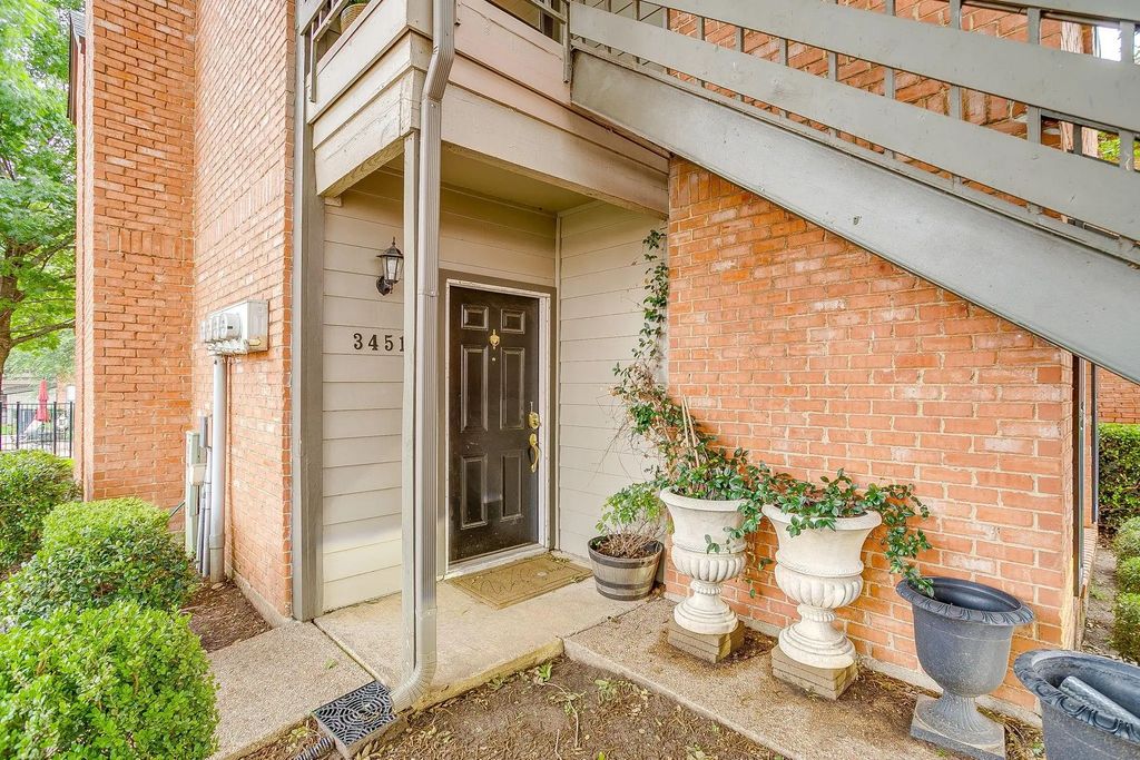 3451 Monticello Park Place, Fort Worth