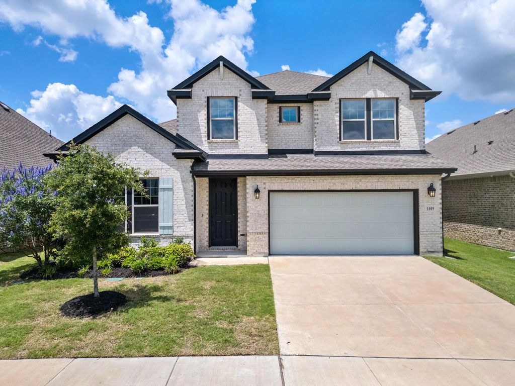 1009 Parkfield Road, Royse City