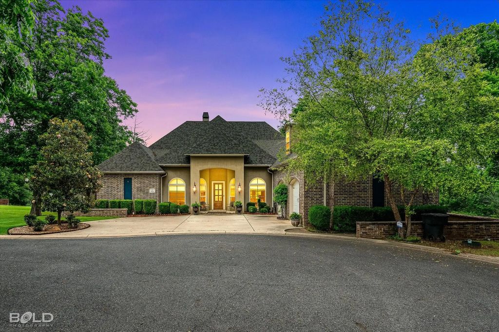 9019 Beau Soleil Drive, Shreveport