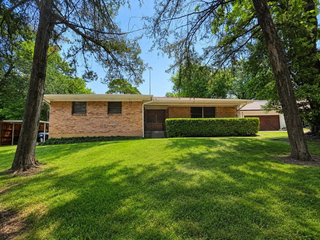 4708 Dove Creek Way, Dallas