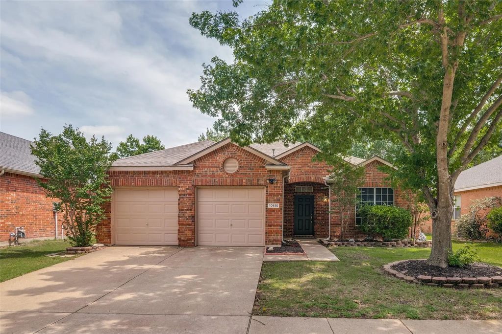 10610 Woodlands Trail, Rowlett