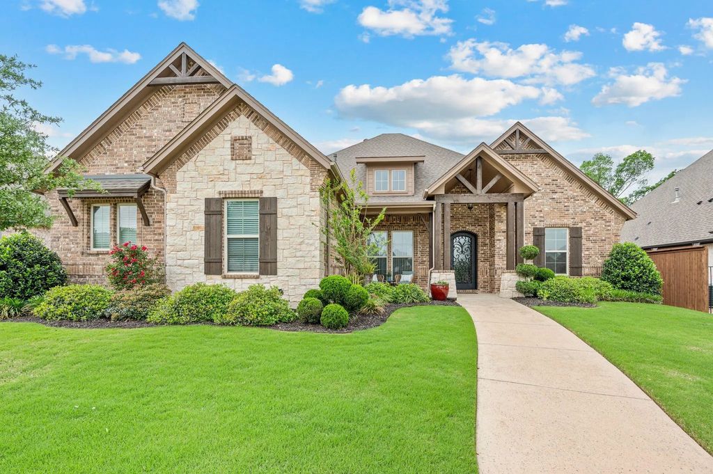 7320 Winding Way Drive, Arlington