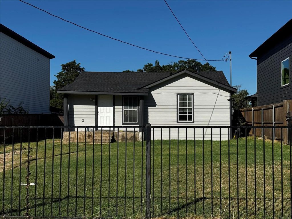 1427 Diceman Avenue, Dallas
