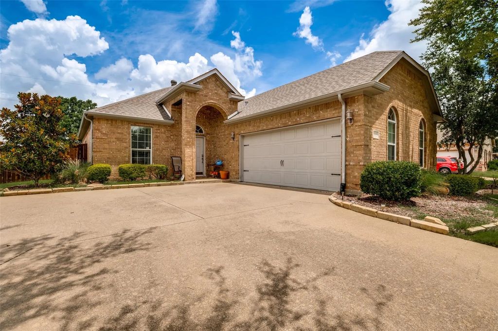 105 High Meadow Road, Red Oak