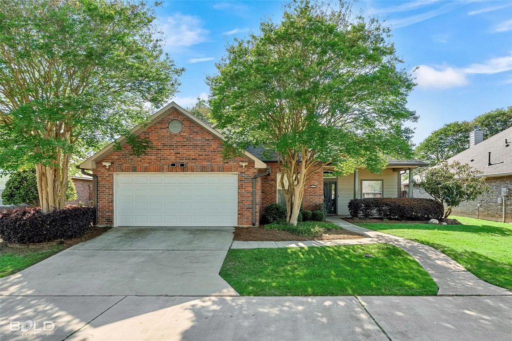 107 Riverbrooke Drive, Shreveport