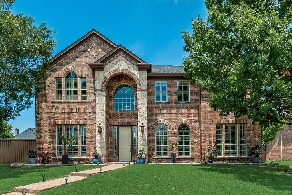 1066 Bayfield Drive, Frisco
