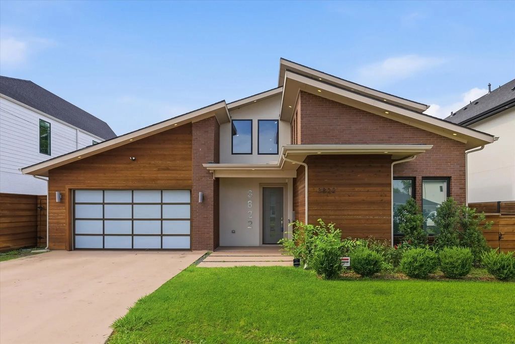 3822 Durango Drive, Dallas