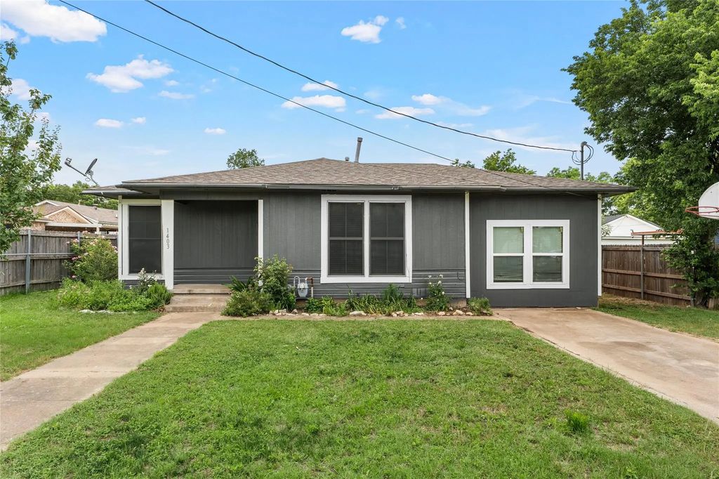 1403 W 11th Street, McGregor