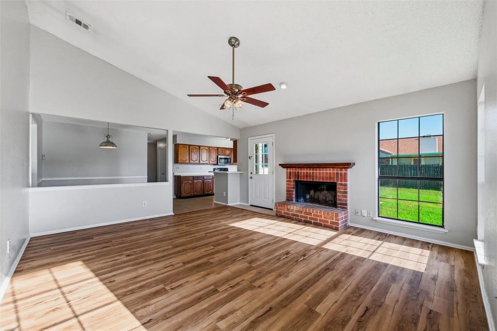 2500 Galemeadow Drive, Fort Worth