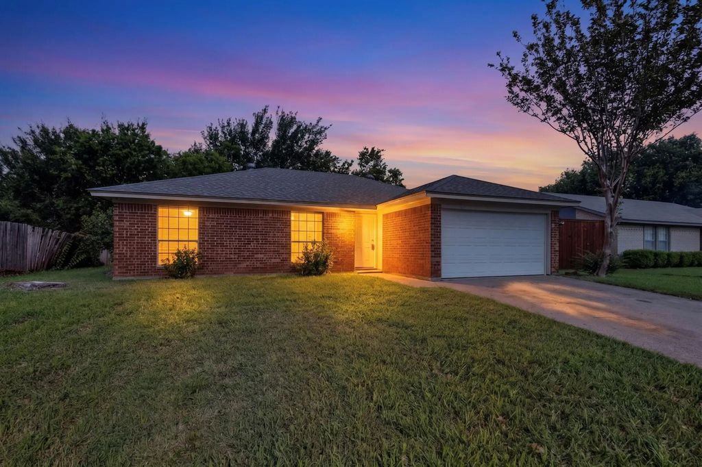 5908 Willow Valley Drive, Arlington