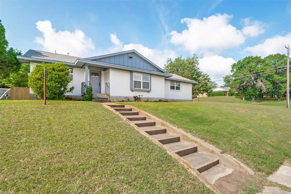 2406 Magna Vista Drive, Dallas