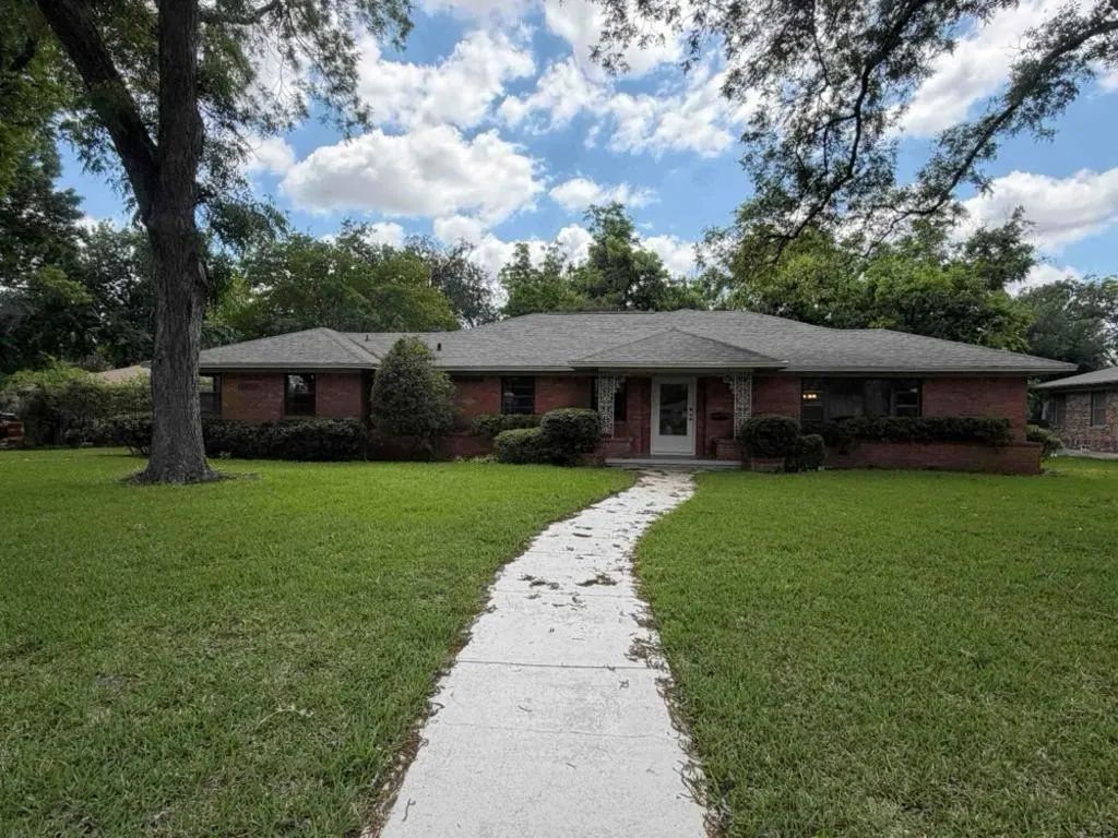 1825 Arrow Lane, Garland