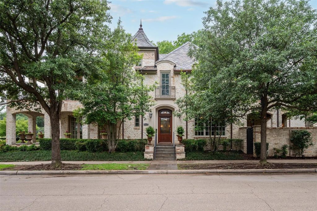 3900 Shannon Lane, University Park