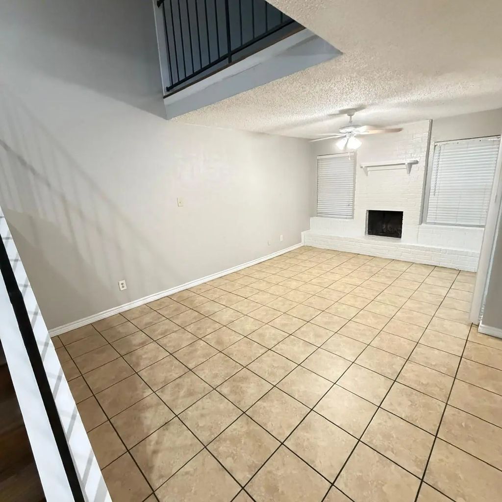 818 Saint Andrews Court, Garland