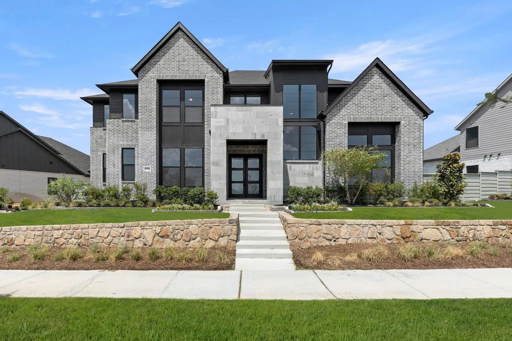1328 Ramble Way, Celina