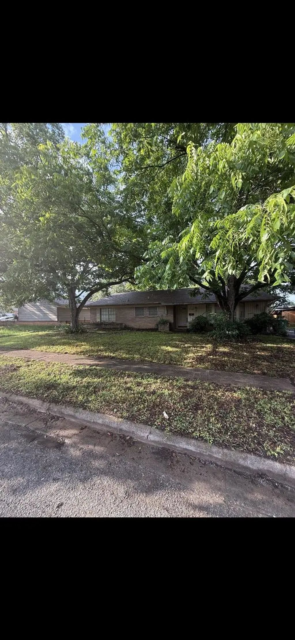 710 Valley View, Arlington