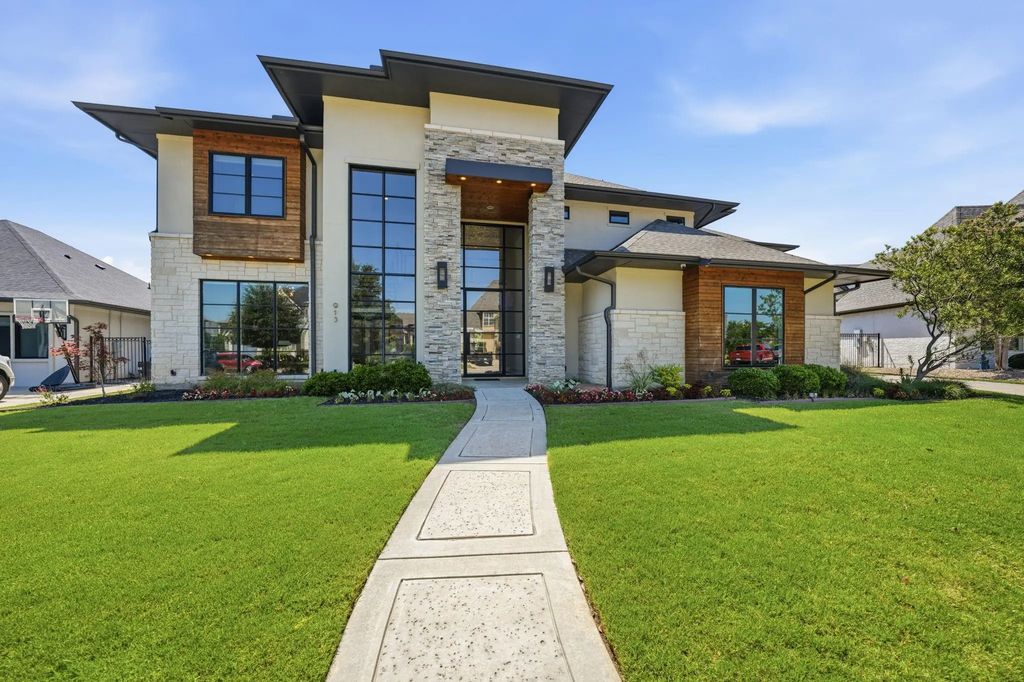 913 Rhone Lane, Southlake