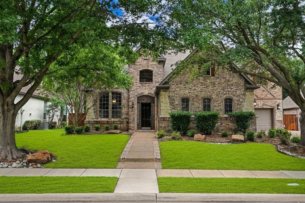 1102 Winnsboro Court, Allen