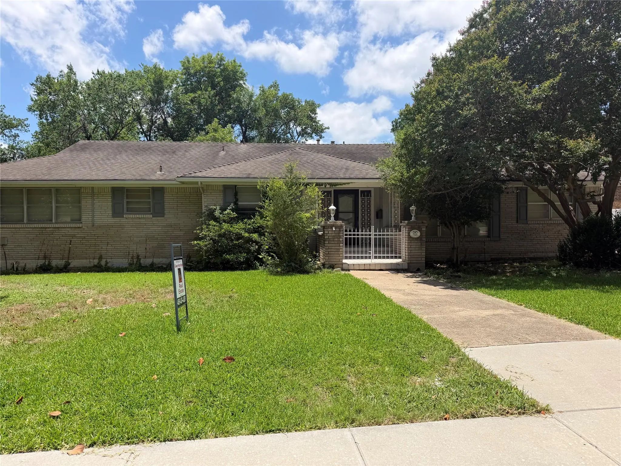 Photo of Listing #21279426