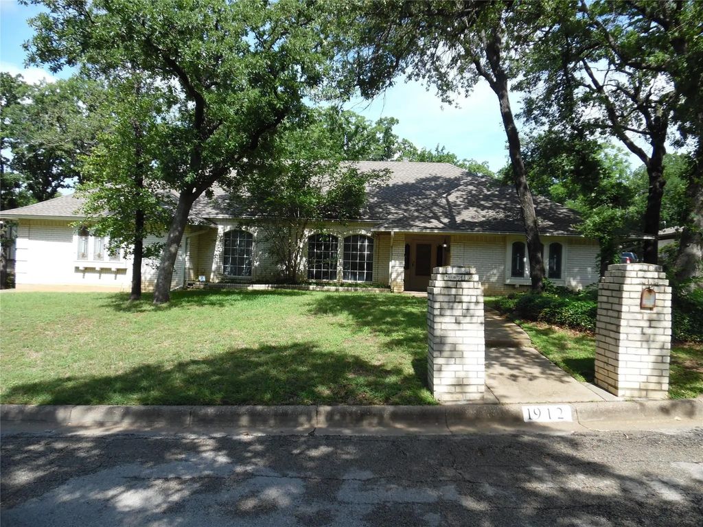 1912 Druid Lane, Fort Worth
