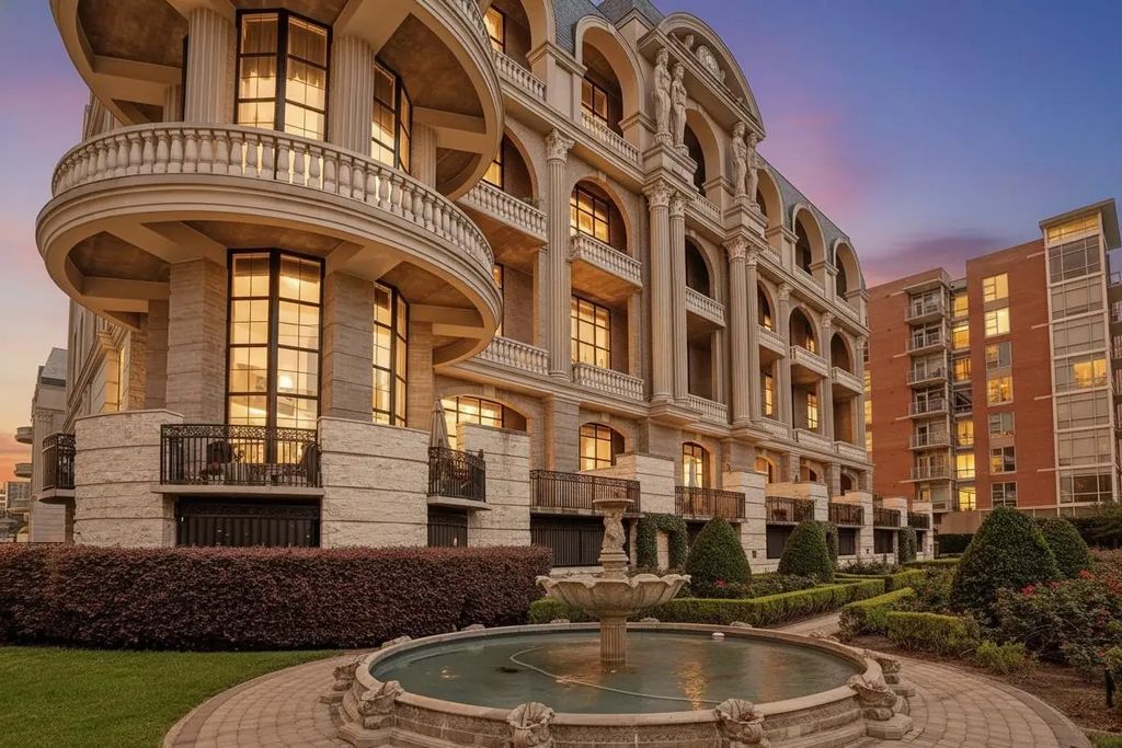 1005 S Shepherd Drive 305, Houston