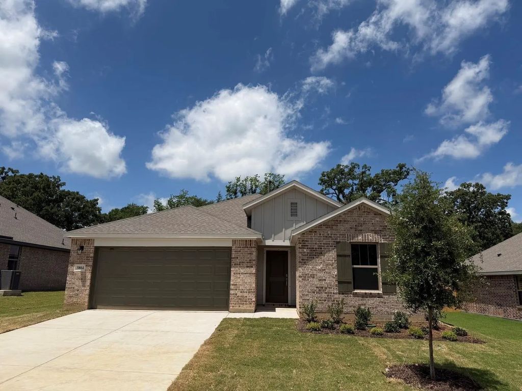 3804 Rose Hill Court, Denison