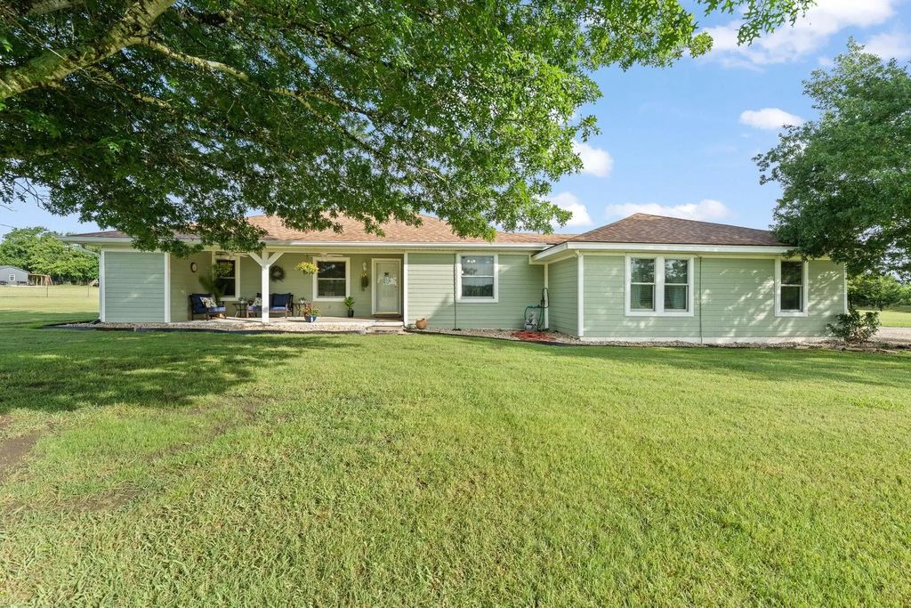 4736 Saint Leger Drive, Cleburne