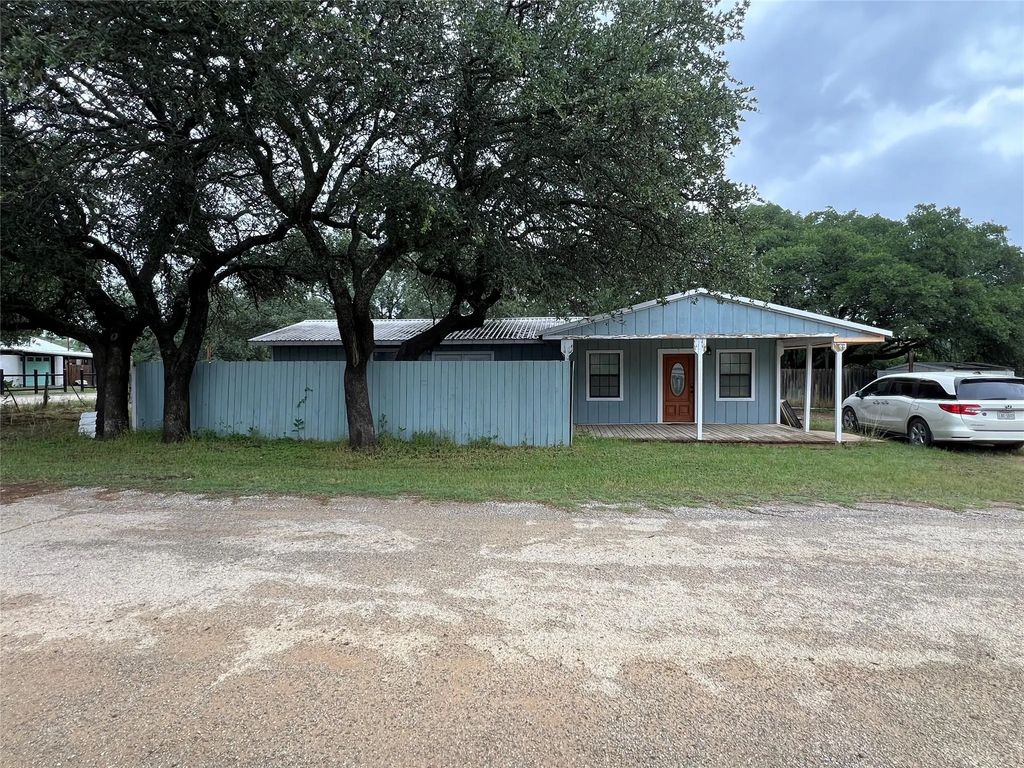 6960 Clifden Drive, Brownwood