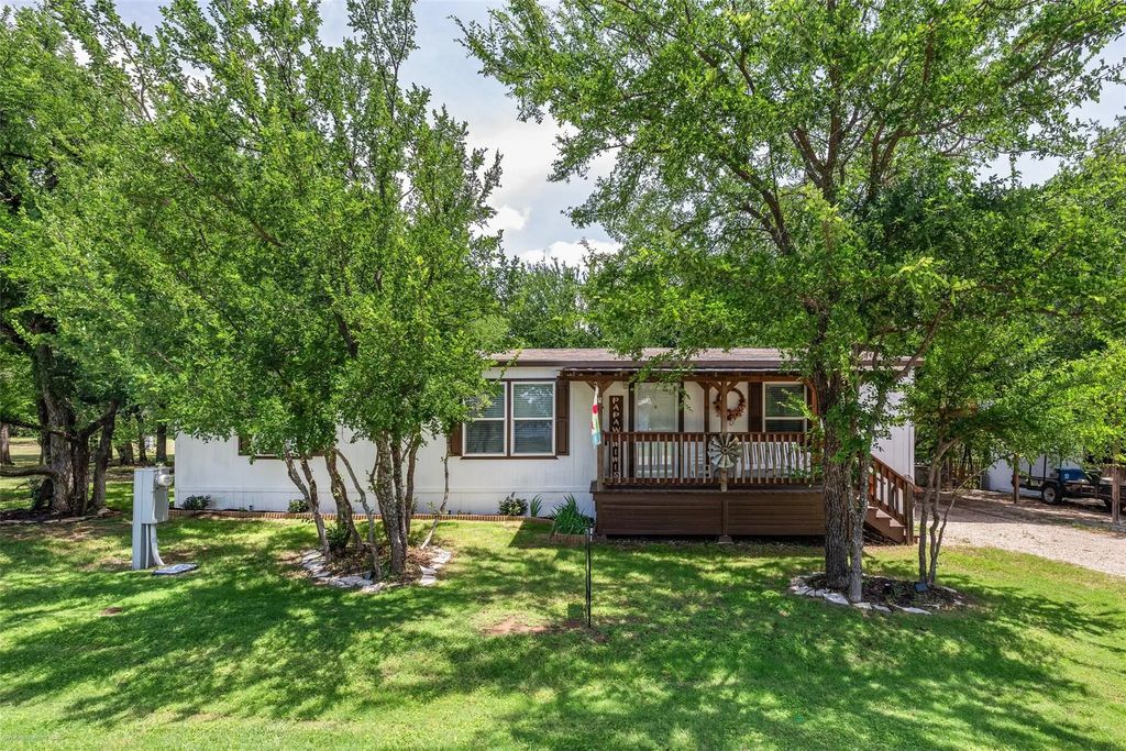 3119 Brazos River Drive, Granbury