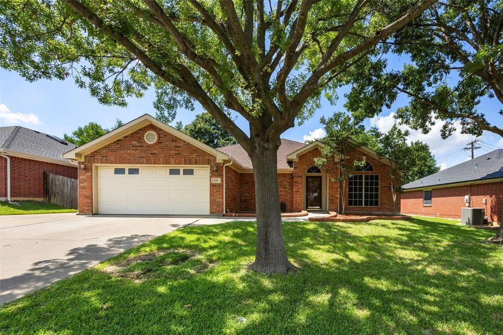 1717 Prescott Drive, Mansfield