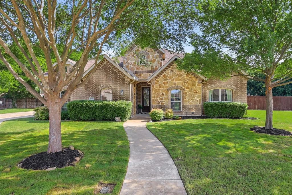 1309 Chisholm Trail Court, Midlothian