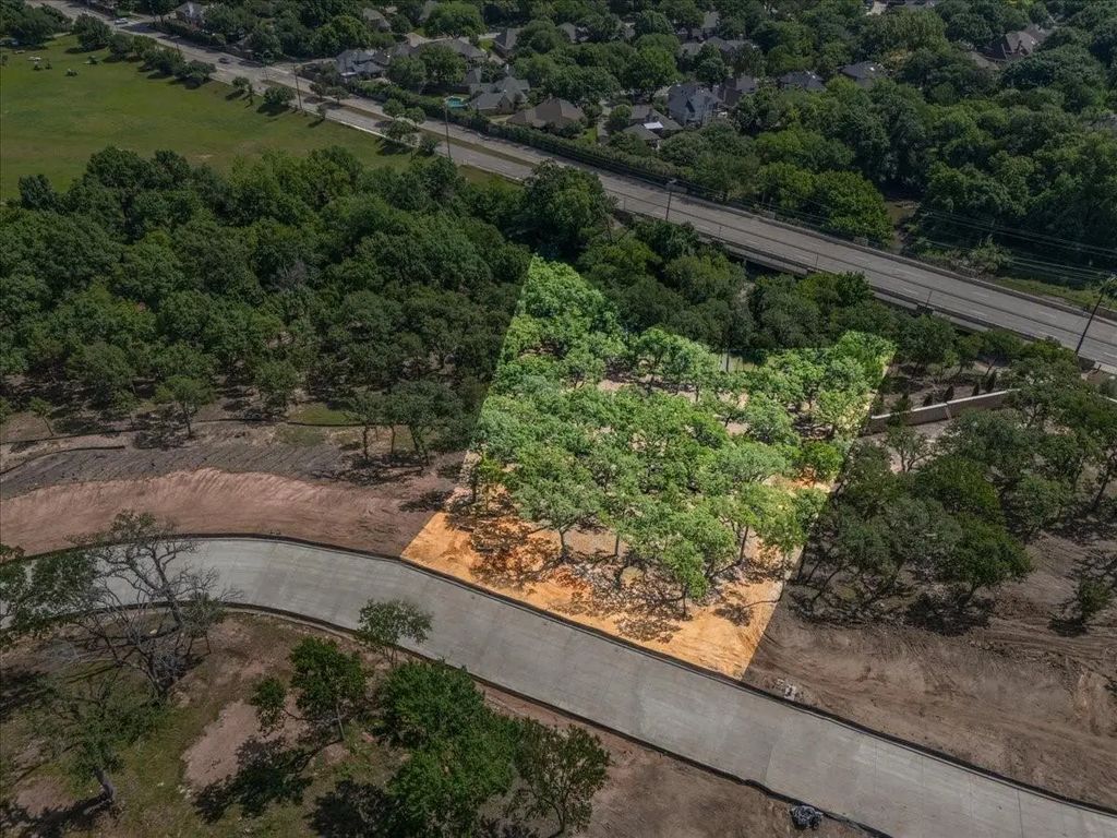 Lot 2, The Bluffs, Colleyville