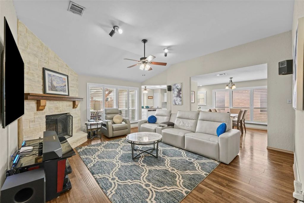 2035 Clearwater Trail, Carrollton