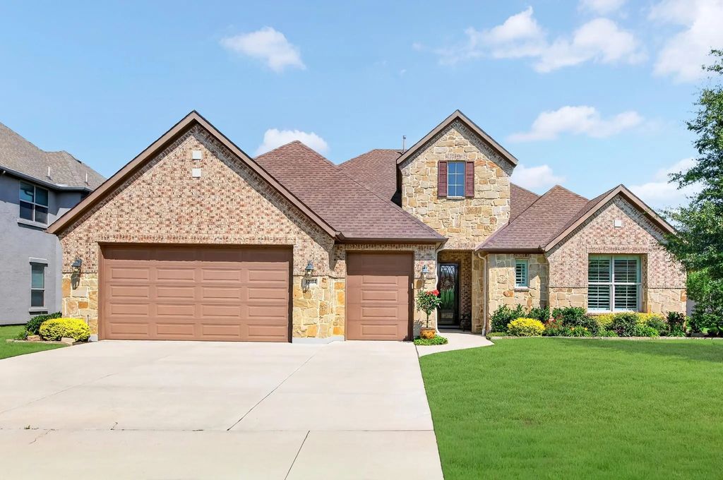 12104 Willet Way, Denton