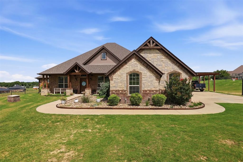 115 Mike Thornton Court, Weatherford