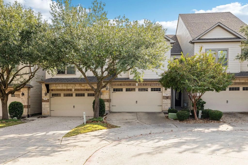 705 Chestnut Hill Drive, Allen