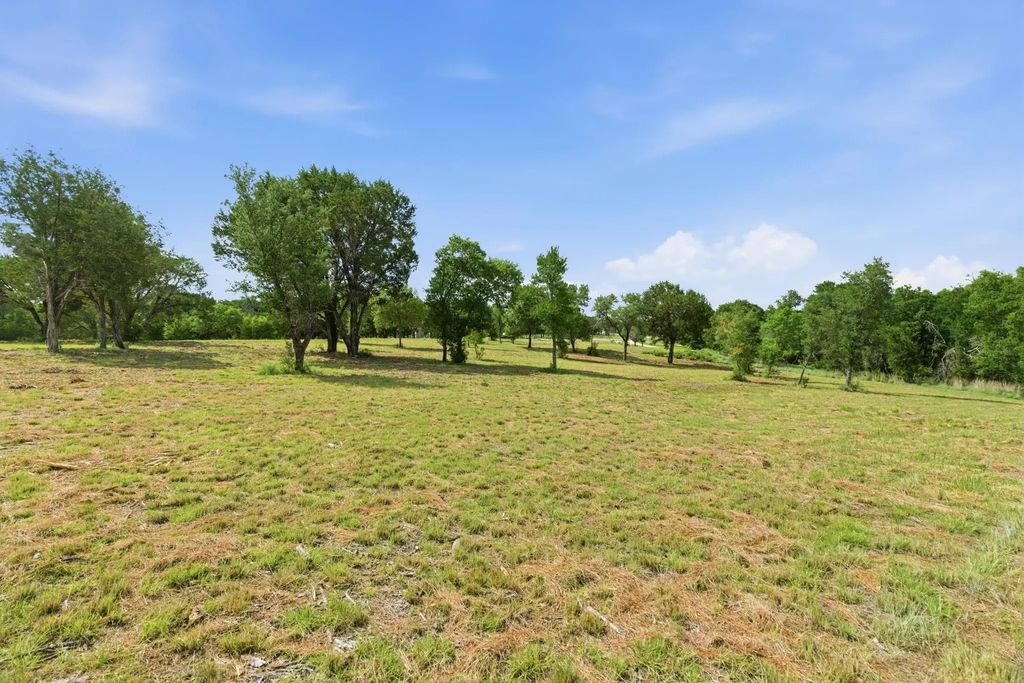 1025 Sky Road, Weatherford