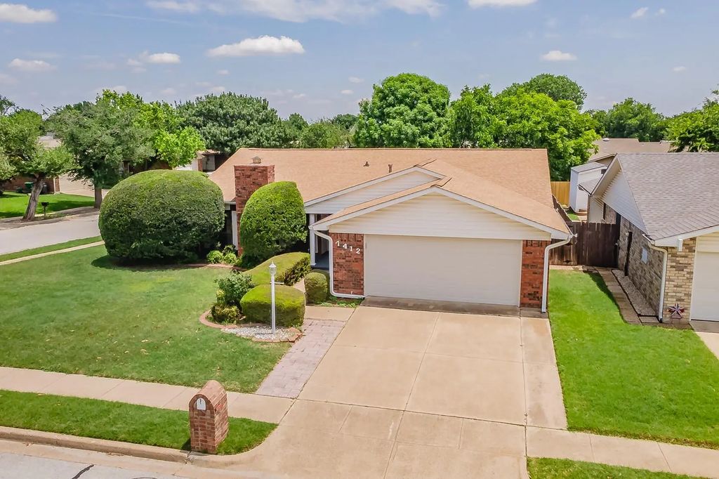 7412 Engleman Court, Fort Worth