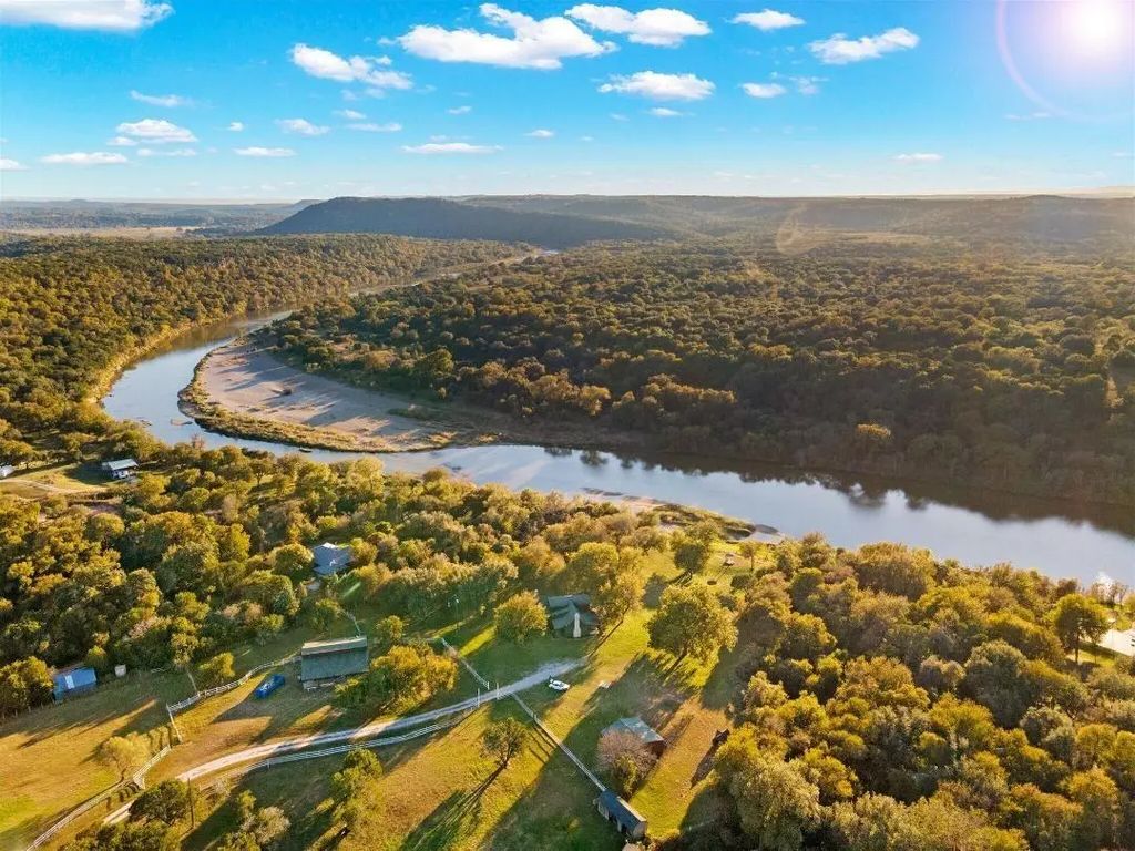 400 Coronados Trail, Graford
